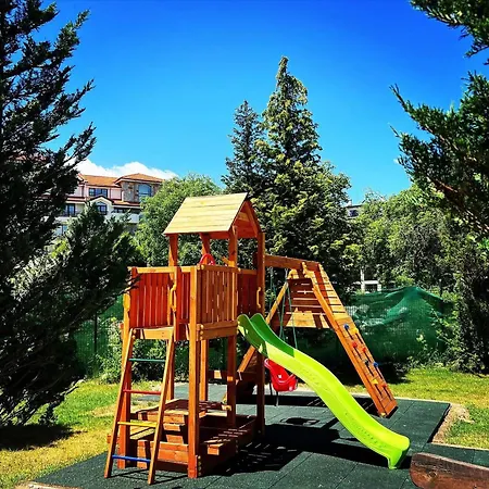 Barosa Royal Towers בנסקו