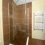 公寓 Barosa Royal Towers *