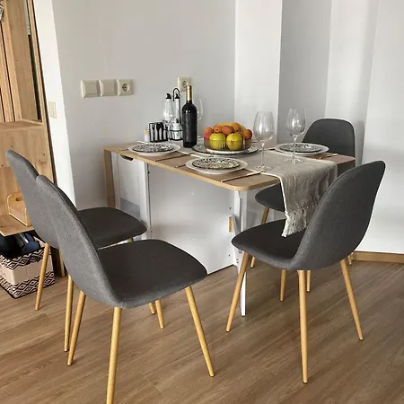 Barosa Royal Towers 公寓 班斯科